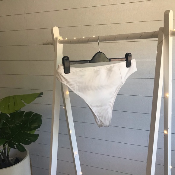 Abercrombie & Fitch Other - Abercrombie and Fitch white bikini bottoms